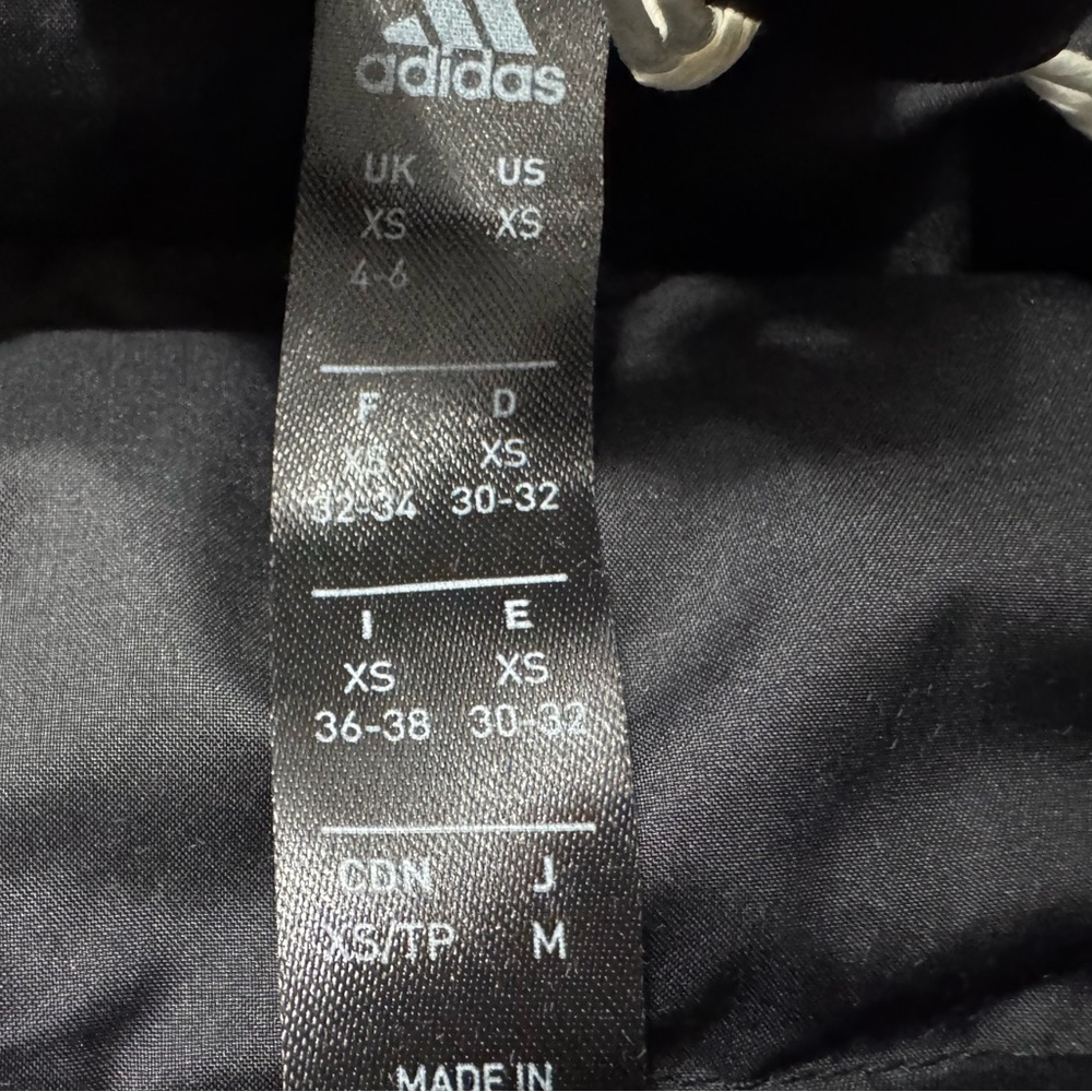 Adidas Performance Women’s Puffer Jacket Size XS - Picture 6 of 10